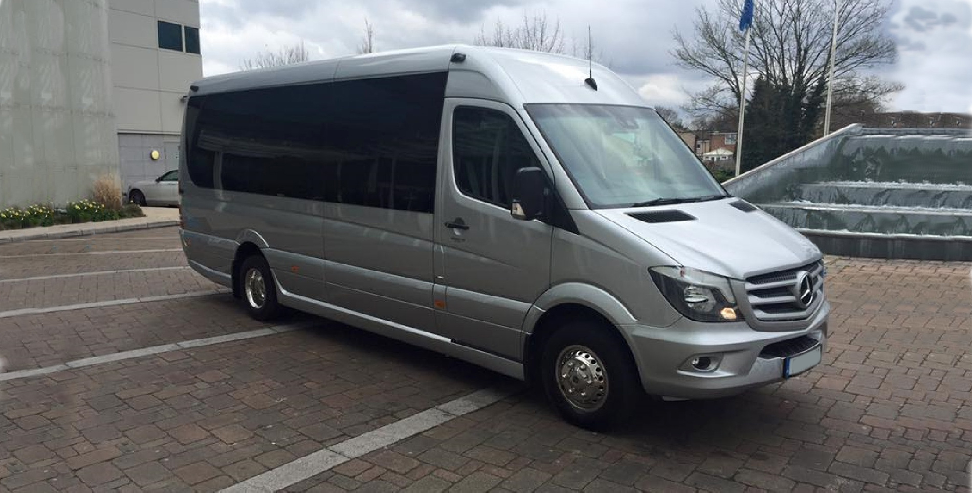 minibus hire dartfordh